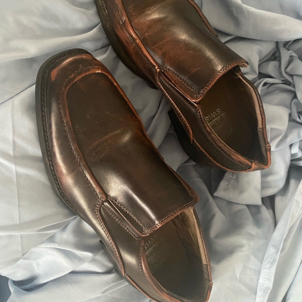 Men's size 7 brown leather dress shoes loafers